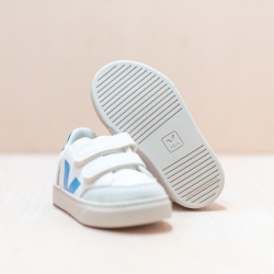 VEJA Small V-12 Extra White Aqua Paros