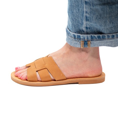 THELUTO Oriane Camel
