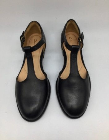 CLARKS Netley Fresh Black