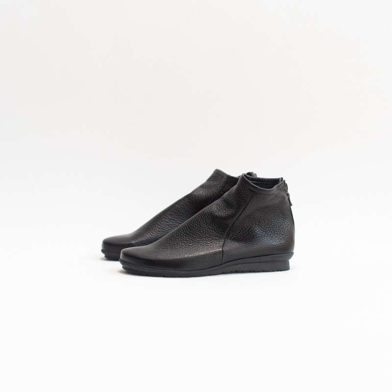 ARCHE Baryky Cerf Pleine Fleur Noir