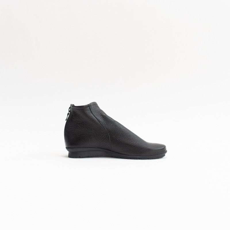 ARCHE Baryky Cerf Pleine Fleur Noir