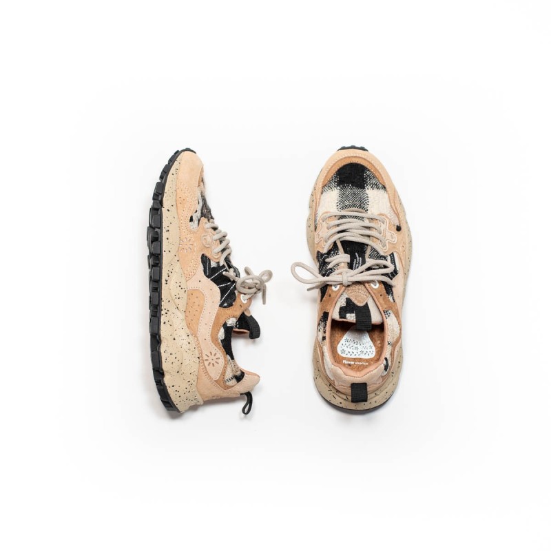 FLOWER MOUNTAIN Yamano 3 Woman Suède/Woolen Knitting Braids