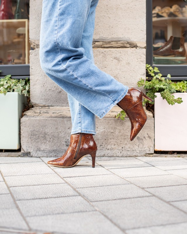 ZOI Z2510/002 Mini Croc Cognac