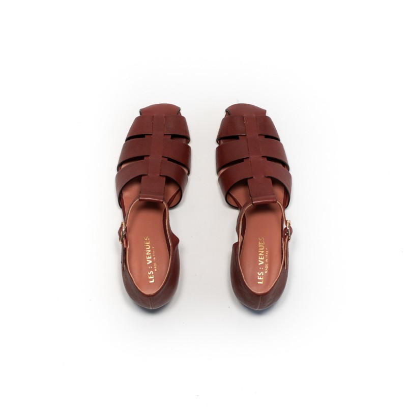 LES VENUES E103 Pamplona Siena