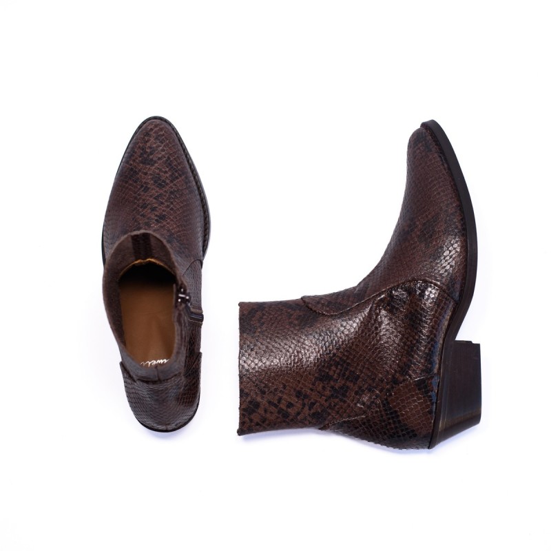 ALIWELL Boots Lennox Piton Cafe