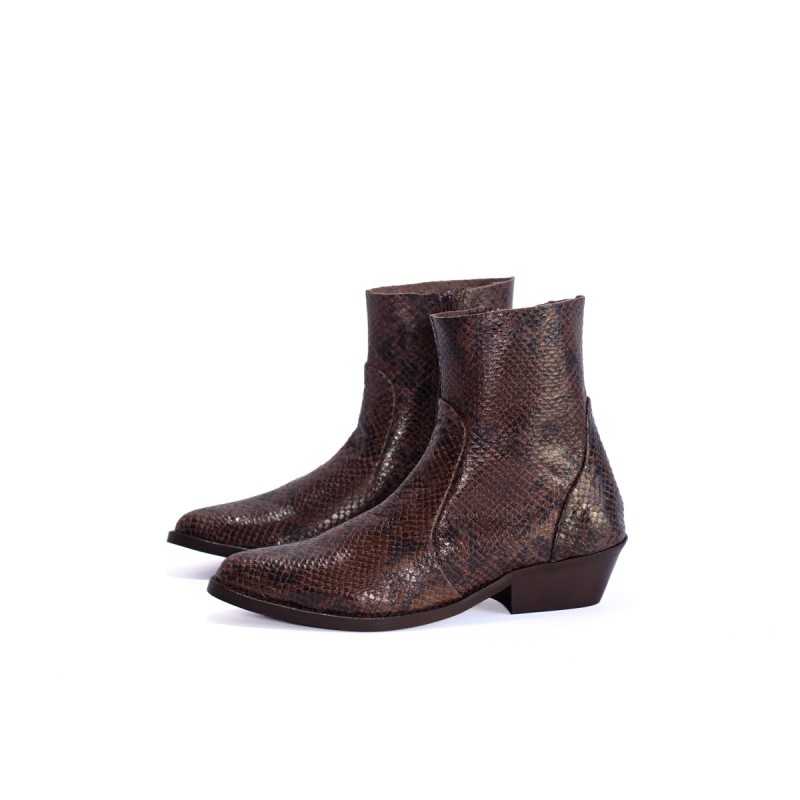 ALIWELL Boots Lennox Piton Cafe